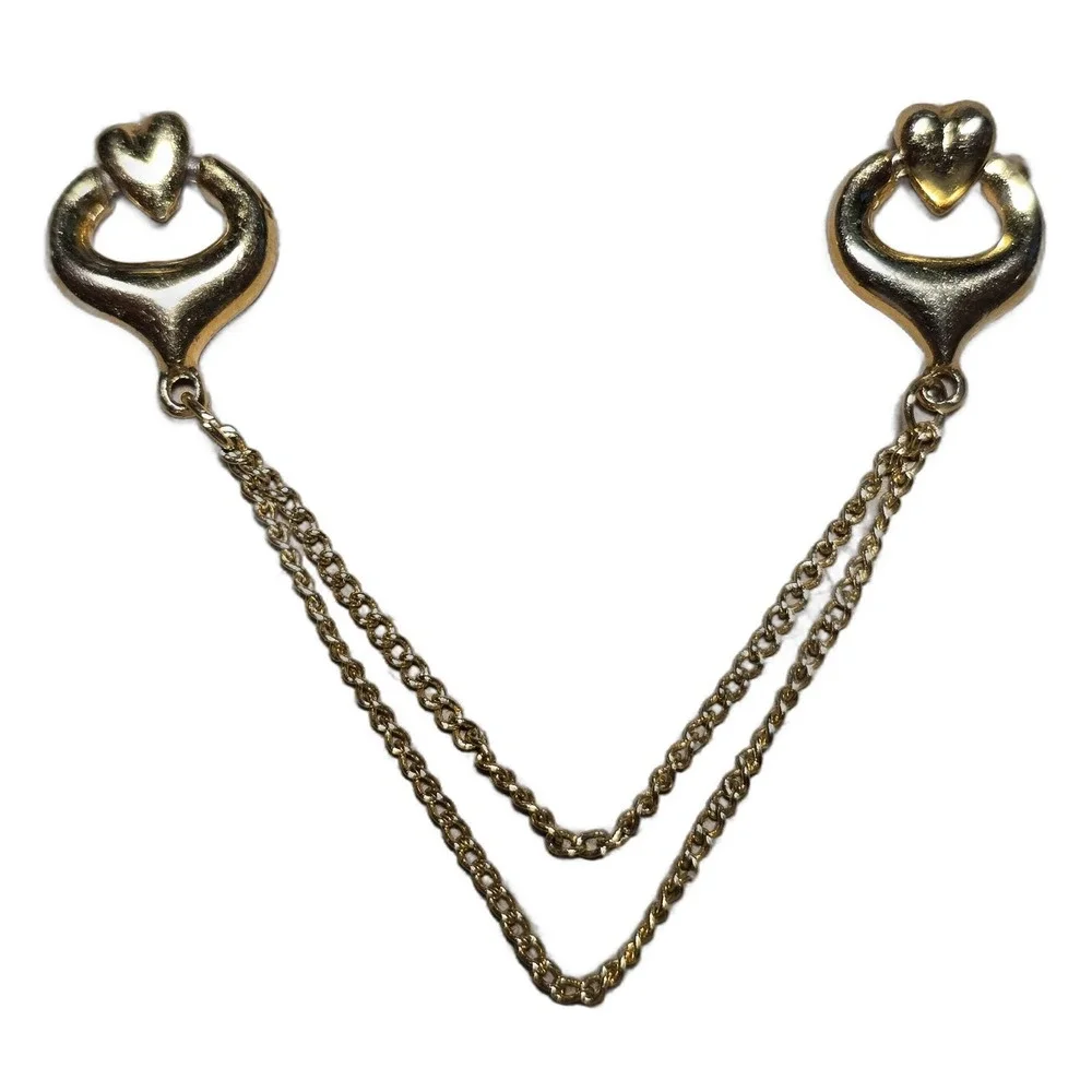 Gold Tone Double Heart Dangler Chain Vintage Accessory lapel vest hat pin E31